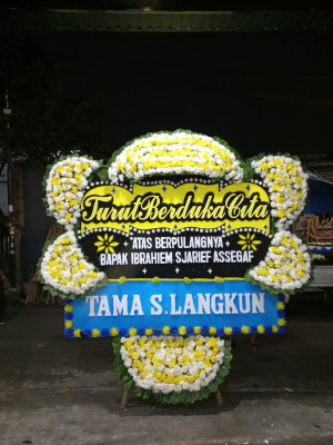 Papan Bunga Duka di 5 Ilir